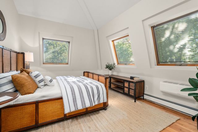 13 Humboldt Street, Cambridge, MA 02140