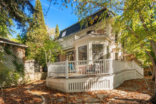 13 Humboldt Street, Cambridge, MA 02140