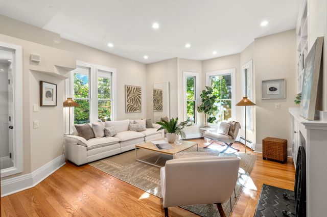 13 Humboldt Street, Cambridge, MA 02140