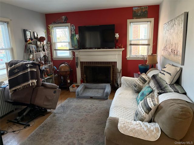 2526 S Saint Marks Avenue, Bellmore, NY 11710