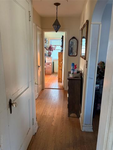 2526 S Saint Marks Avenue, Bellmore, NY 11710