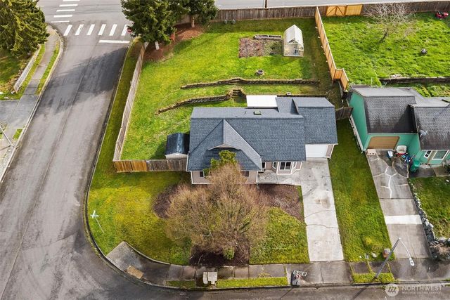 6713 66th Drive NE, Marysville, WA 98270