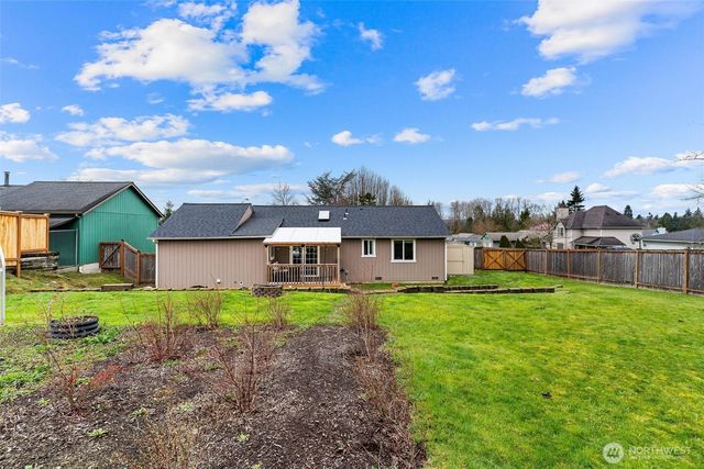 6713 66th Drive NE, Marysville, WA 98270