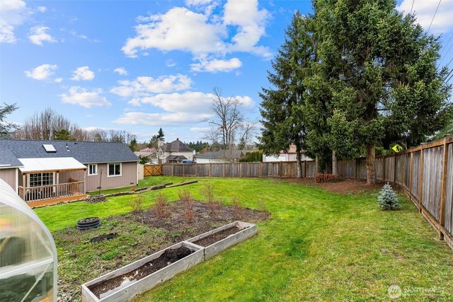 6713 66th Drive NE, Marysville, WA 98270