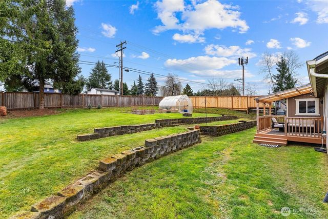 6713 66th Drive NE, Marysville, WA 98270