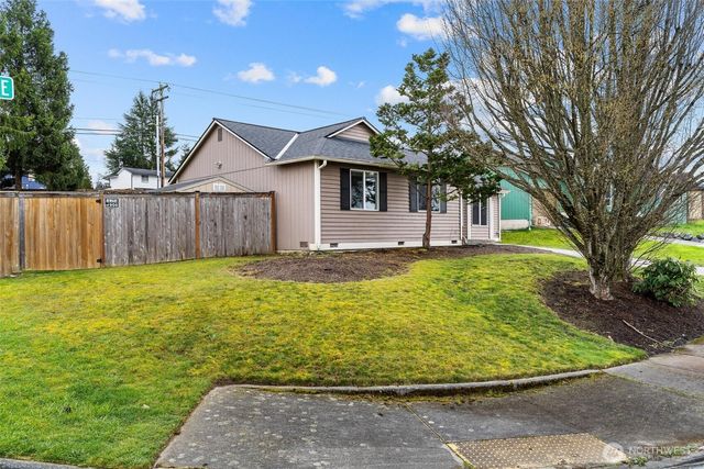 6713 66th Drive NE, Marysville, WA 98270