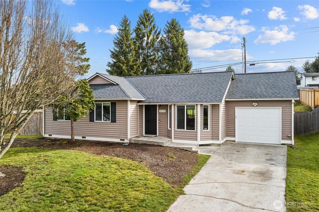6713 66th Drive NE, Marysville, WA 98270