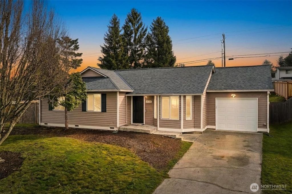 6713 66th Drive NE, Marysville, WA 98270