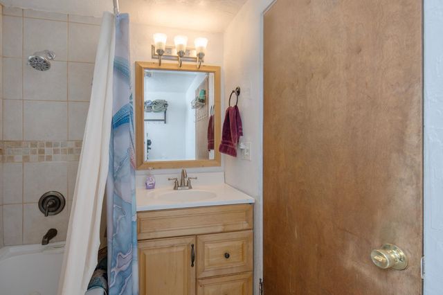 43191 W Sugar Pine Drive, Oakhurst, CA 93644