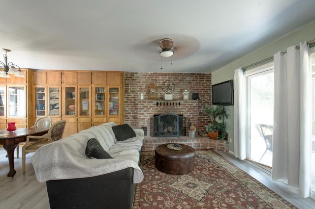 43191 W Sugar Pine Drive, Oakhurst, CA 93644