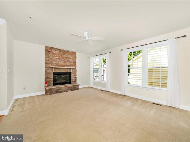 803 CRUMS HOLLOW DR, Brunswick, MD 21716