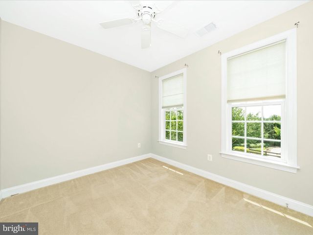 803 CRUMS HOLLOW DR, Brunswick, MD 21716