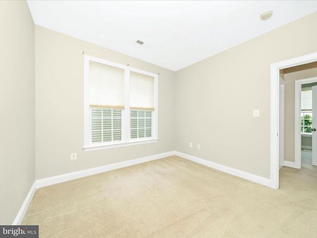 803 CRUMS HOLLOW DR, Brunswick, MD 21716