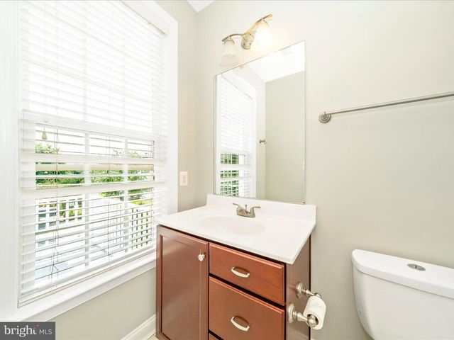 803 CRUMS HOLLOW DR, Brunswick, MD 21716