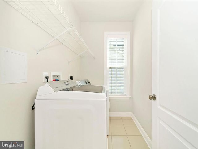 803 CRUMS HOLLOW DR, Brunswick, MD 21716