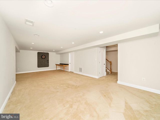 803 CRUMS HOLLOW DR, Brunswick, MD 21716
