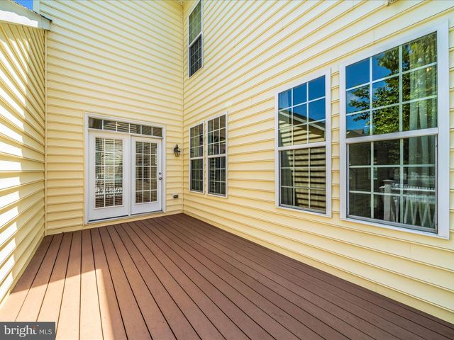803 CRUMS HOLLOW DR, Brunswick, MD 21716