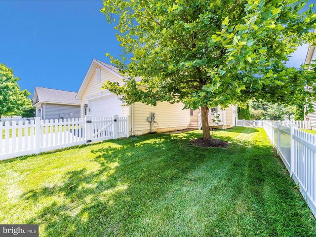 803 CRUMS HOLLOW DR, Brunswick, MD 21716