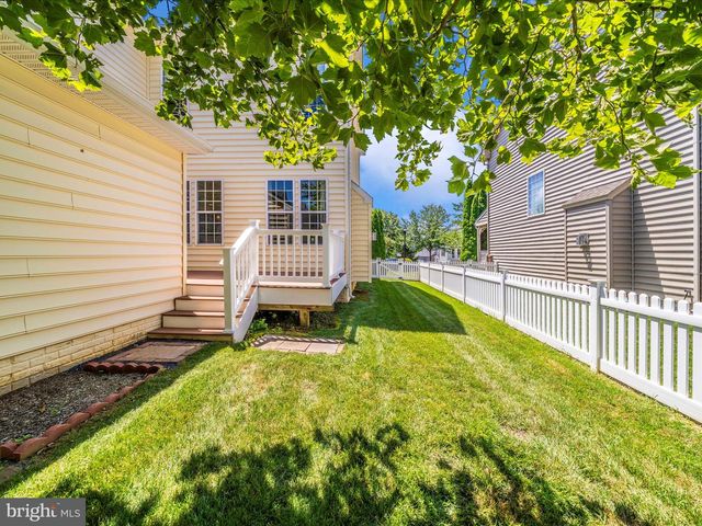 803 CRUMS HOLLOW DR, Brunswick, MD 21716