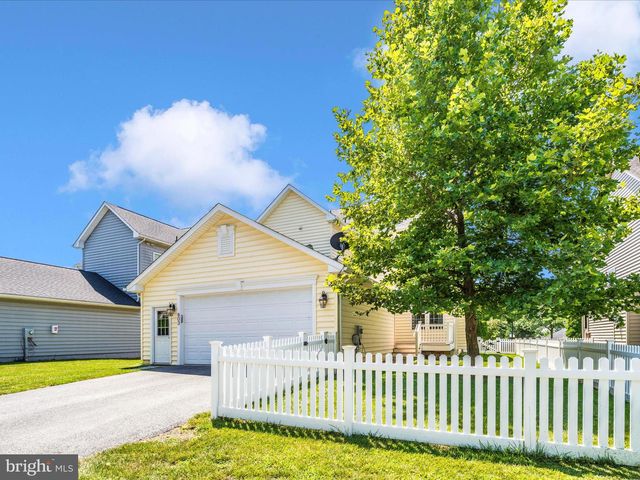 803 CRUMS HOLLOW DR, Brunswick, MD 21716