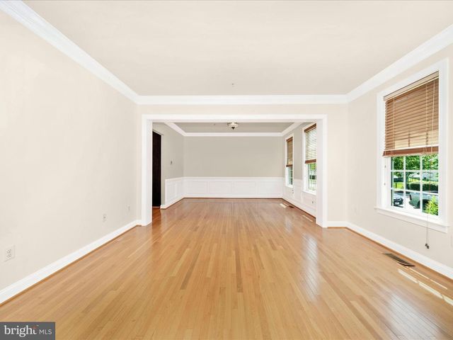 803 CRUMS HOLLOW DR, Brunswick, MD 21716