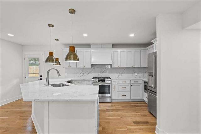 5657 W 50th Street, Mission, KS 66202