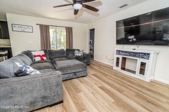 6110 SANDS POINTE Drive, Macclenny, FL 32063