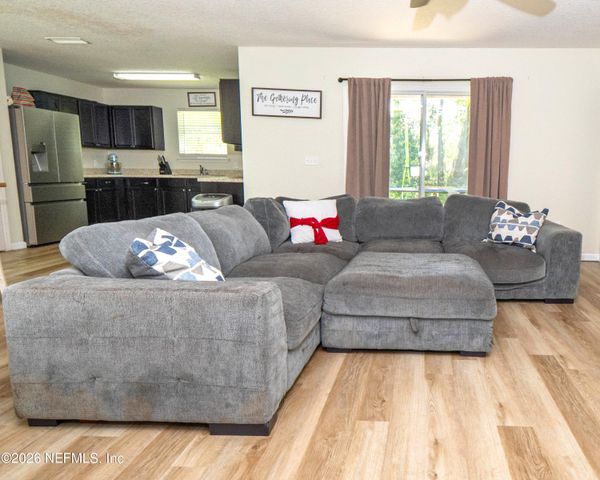 6110 SANDS POINTE Drive, Macclenny, FL 32063