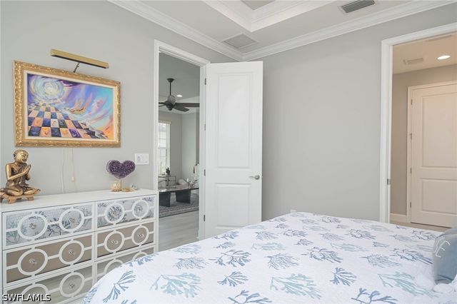8013 Calle Canovas CT, Naples, FL 34114