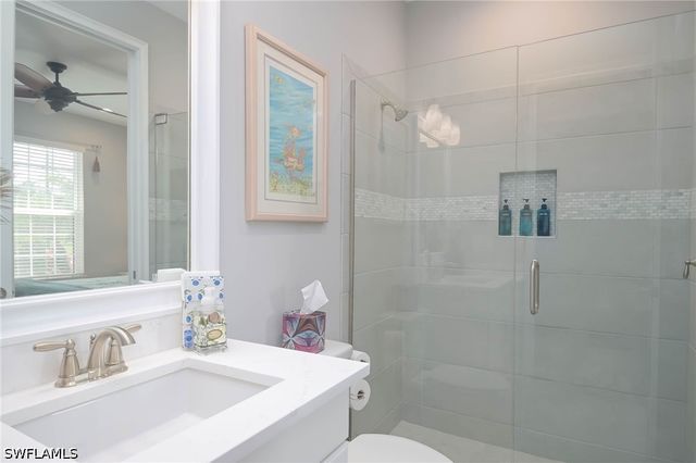8013 Calle Canovas CT, Naples, FL 34114
