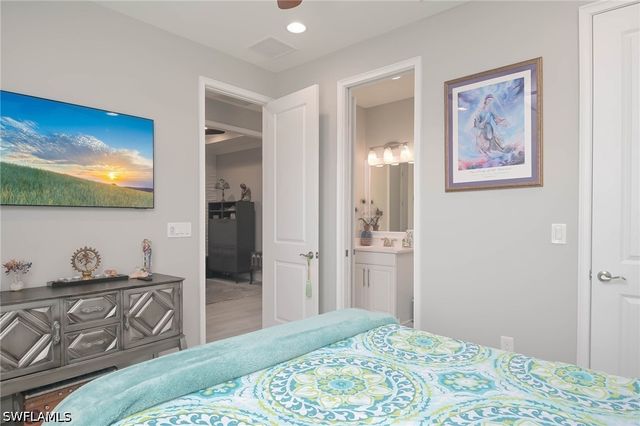 8013 Calle Canovas CT, Naples, FL 34114