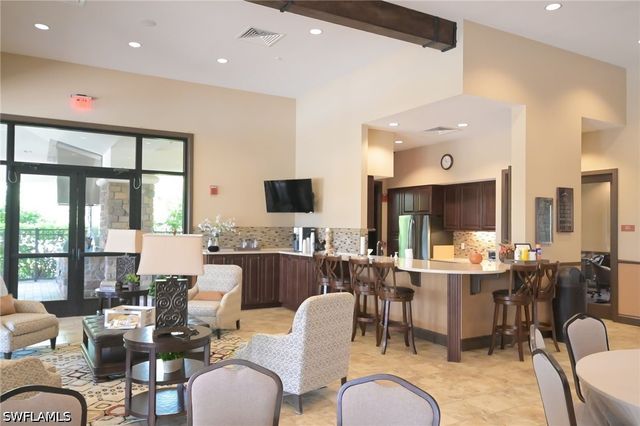 8013 Calle Canovas CT, Naples, FL 34114