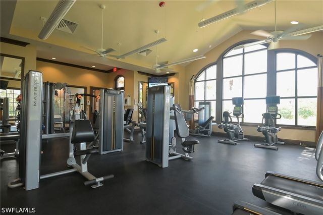 8013 Calle Canovas CT, Naples, FL 34114