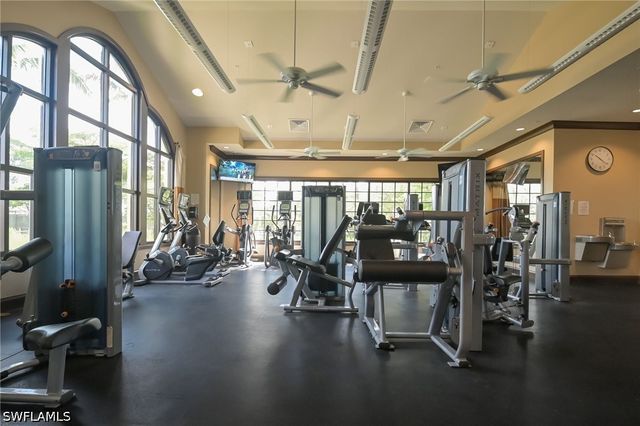 8013 Calle Canovas CT, Naples, FL 34114