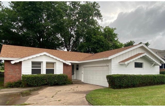 1212 N Grant Drive, Sherman, TX 75092