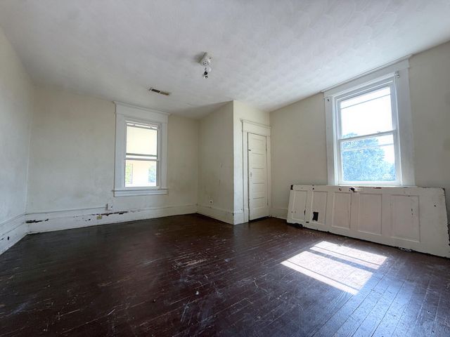 1651 Syracuse AVE, Roanoke, VA 24017
