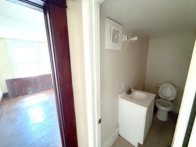 1651 Syracuse AVE, Roanoke, VA 24017