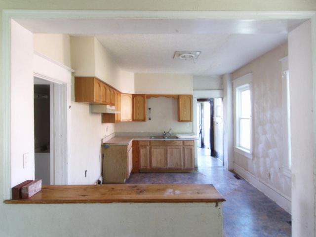 1651 Syracuse AVE, Roanoke, VA 24017