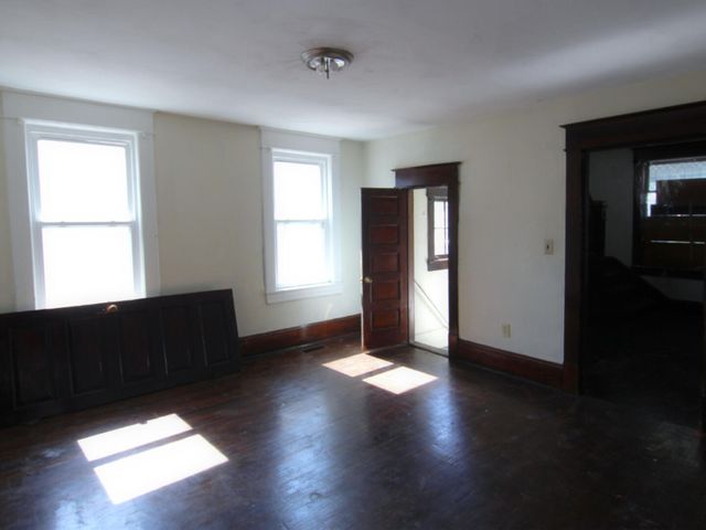1651 Syracuse AVE, Roanoke, VA 24017