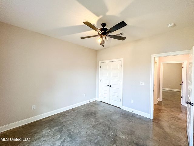 949 Riverside Lane, Pearl, MS 39208