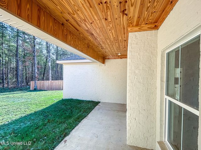 949 Riverside Lane, Pearl, MS 39208