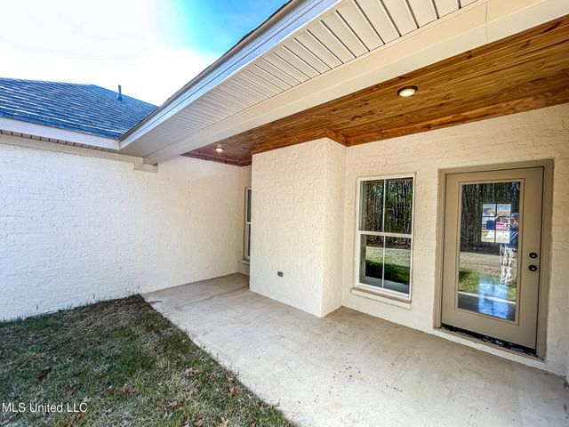 949 Riverside Lane, Pearl, MS 39208