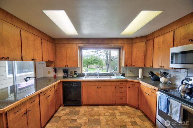 11202 Littlerock Road SW, Olympia, WA 98512