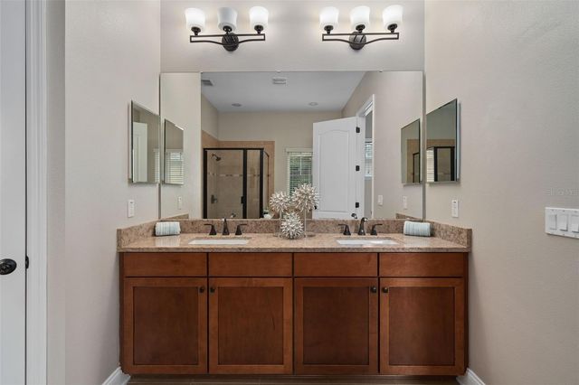 8467 LAUREATE BOULEVARD, Orlando, FL 32827