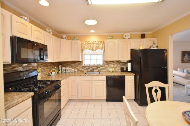 3253 Flagstone Court, Toms River, NJ 08755