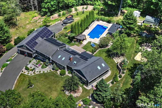 69 Dart Hill Road, Milford, CT 06461