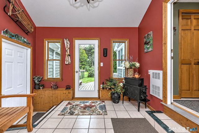 69 Dart Hill Road, Milford, CT 06461