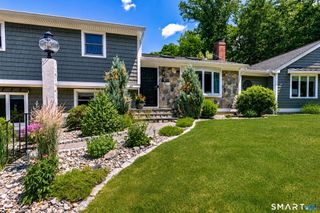 69 Dart Hill Road, Milford, CT 06461
