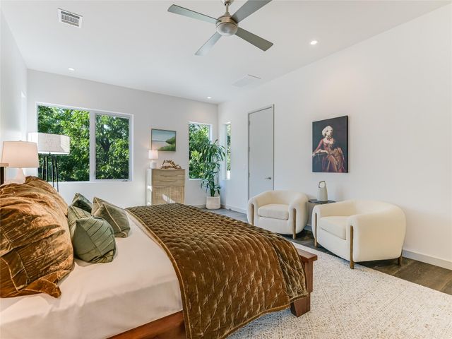 1107 W 31st ST, Austin, TX 78705