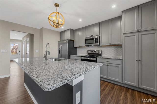 345 Newbridge Way, O'fallon, MO 63368